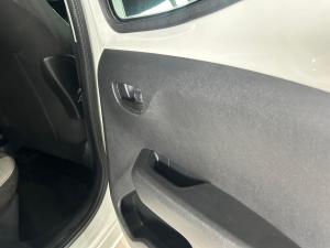 Toyota Aygo 1.0 - Image 8