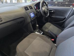 Volkswagen Polo Vivo hatch 1.6 Comfortline auto - Image 8