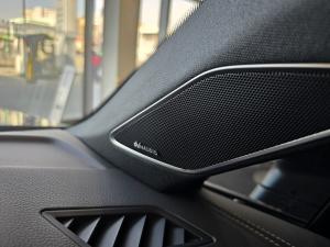 Volkswagen Touareg V6 TDI R-Line - Image 15