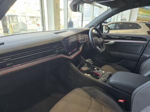 Volkswagen Touareg V6 TDI R-Line - Image 5