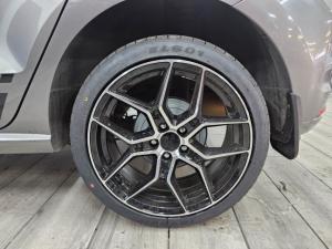 Volkswagen Polo Vivo hatch 1.4 Trendline - Image 4