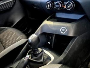 Nissan Magnite 1.0 Turbo Acenta Kuro auto - Image 18