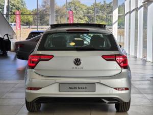 Volkswagen Polo hatch 1.0TSI Life manual - Image 3