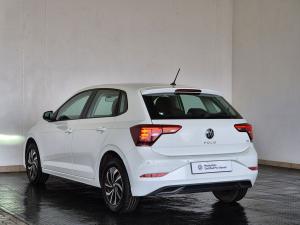 Volkswagen Polo hatch 1.0TSI Life manual - Image 8