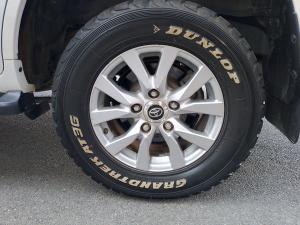 Toyota Land Cruiser 200 4.5D-4D V8 VX-R - Image 9