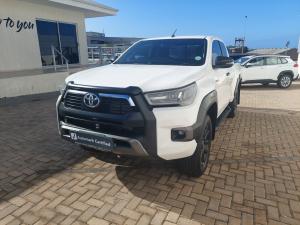Toyota Hilux 2.8GD-6 Xtra cab 4x4 Legend manual - Image 14