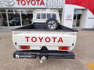 Toyota Land Cruiser 79 4.2D single cab - Image 5