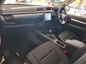 Toyota Hilux 2.4GD-6 double cab Raider auto - Image 7