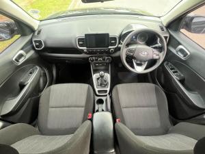 Hyundai Venue 1.2 Premium - Image 6