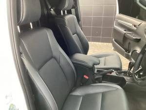 Toyota Hilux 2.8GD-6 Xtra cab Legend auto - Image 13