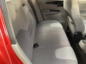 Mahindra KUV100 1.2 G80 K6+ - Image 16
