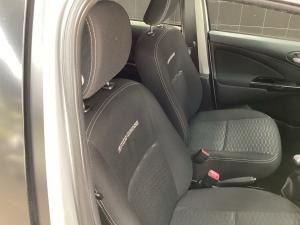 Toyota Etios Cross 1.5 Xs - Image 14