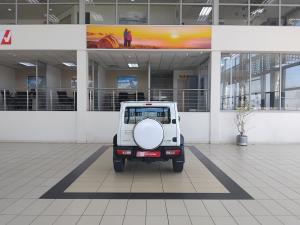 Suzuki Jimny 1.5 GLX AllGrip 3-door manual - Image 5