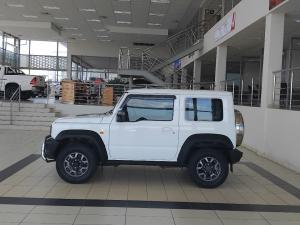 Suzuki Jimny 1.5 GLX AllGrip 3-door manual - Image 11