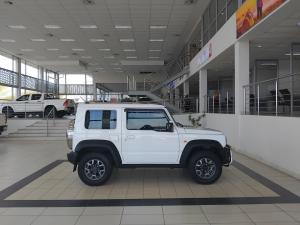 Suzuki Jimny 1.5 GLX AllGrip 3-door manual - Image 3