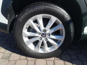 Toyota Corolla Cross 1.8 Hybrid XS - Image 16