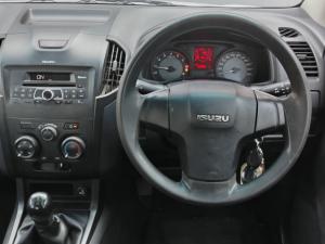Isuzu D-MAX 250 HO HI-RIDE D/C - Image 8