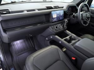 Land Rover Defender 130 D350 X-Dynamic HSE - Image 17