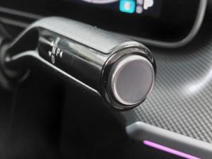Mercedes-Benz C-Class C200 - Image 13