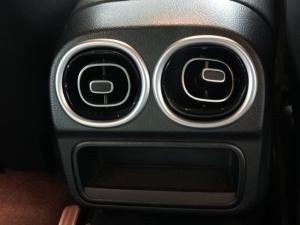 Mercedes-Benz C-Class C200 - Image 21