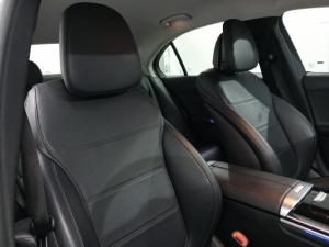 Mercedes-Benz C-Class C200 - Image 23