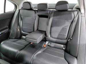 Mercedes-Benz C-Class C200 - Image 6