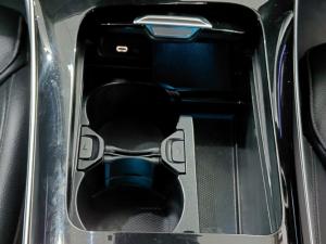 Mercedes-Benz C-Class C200 - Image 9