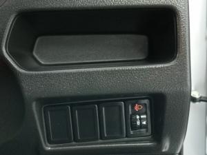 Suzuki Ciaz 1.5 GLX manual - Image 16