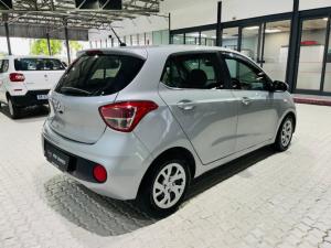 Hyundai Grand i10 1.0 Premium hatch - Image 7