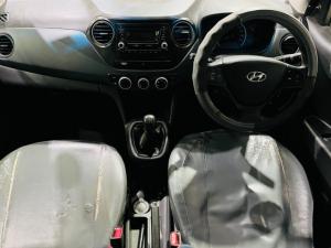Hyundai Grand i10 1.0 Premium hatch - Image 9