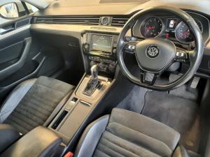 Volkswagen Passat 2.0TSI R-Line - Image 10