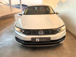 Volkswagen Passat 2.0TSI R-Line - Image 2