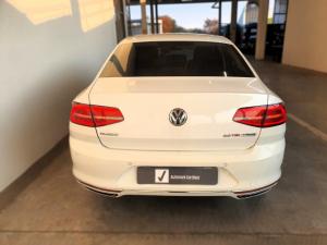 Volkswagen Passat 2.0TSI R-Line - Image 5