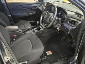 Suzuki Baleno 1.5 GL auto - Image 11