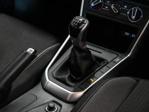 Volkswagen Polo hatch 1.0TSI Life manual - Image 10