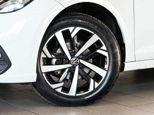 Volkswagen Polo hatch 1.0TSI Life manual - Image 2