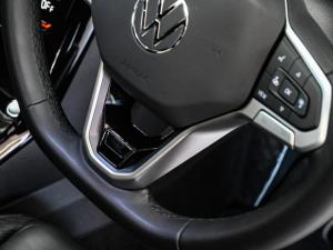 Volkswagen T-Roc 2.0TSI 4Motion R-Line - Image 8
