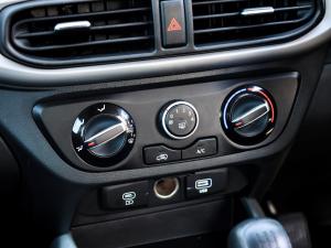 Hyundai Exter 1.2 Premium manual - Image 16