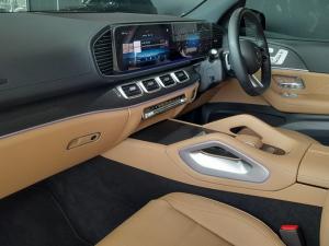 Mercedes-Benz GLS GLS450d 4Matic - Image 12
