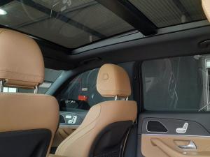 Mercedes-Benz GLS GLS450d 4Matic - Image 13