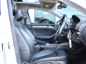 Audi A3 sedan 30TFSI - Image 17
