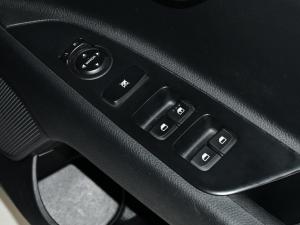 Kia Rio hatch 1.2 LS - Image 17