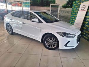 Hyundai Elantra 1.6 Executive auto - Image 1