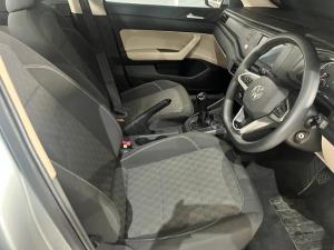 Volkswagen Polo sedan 1.6 manual - Image 5