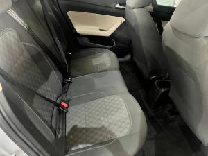 Volkswagen Polo sedan 1.6 manual - Image 7