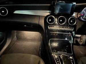 Mercedes-Benz C-Class C200 - Image 8