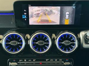 Mercedes-Benz GLB GLB220d 4Matic Progressive - Image 13