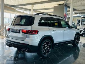 Mercedes-Benz GLB GLB220d 4Matic Progressive - Image 2