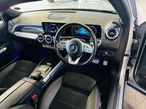Mercedes-Benz GLB GLB220d 4Matic Progressive - Image 3