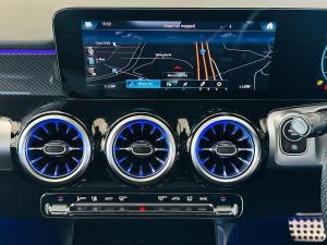 Mercedes-Benz GLB GLB220d 4Matic Progressive - Image 7